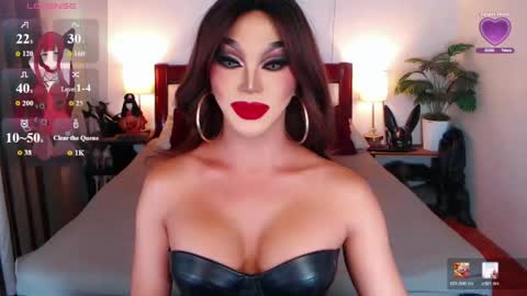 Queen Jenifer online show from April 2026 06:27:01 PM