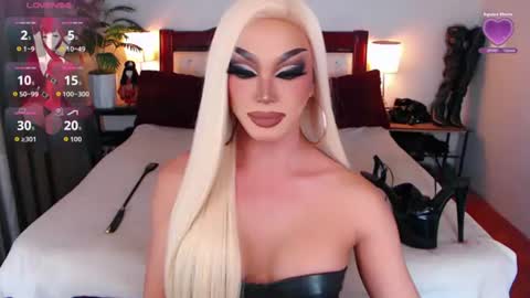 Queen Jenifer online show from July 2026 04:03:02 AM