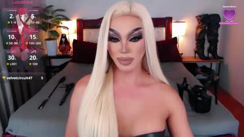 Queen Jenifer online show from July 2026 04:21:02 AM