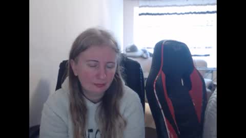 JenisAndPeter online show from February 2026 11:28:02 AM