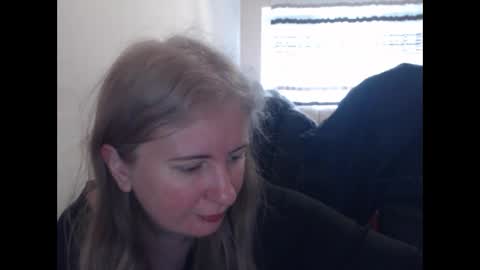 JenisAndPeter online show from April 2026 05:49:02 AM