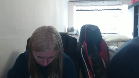 JenisAndPeter online show from April 2026 09:25:01 AM