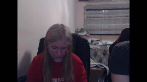 JenisAndPeter online show from May 2026 07:33:01 PM