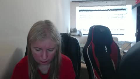 JenisAndPeter online show from May 2026 07:02:02 AM