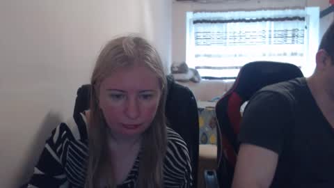 JenisAndPeter online show from May 2026 05:27:01 AM
