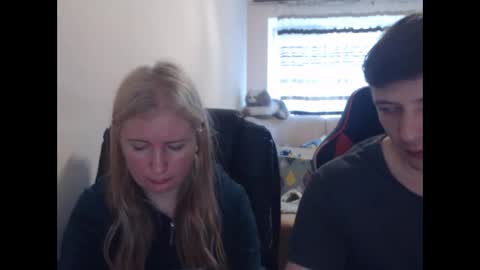 JenisAndPeter online show from May 2026 07:48:02 AM