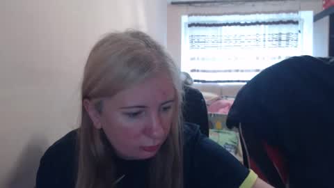 JenisAndPeter online show from June 2026 06:38:02 AM