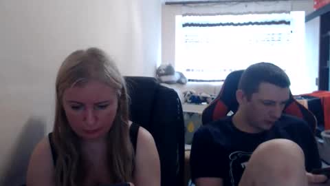 JenisAndPeter online show from June 2026 07:23:01 AM