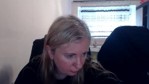 JenisAndPeter online show from June 2026 04:46:02 AM