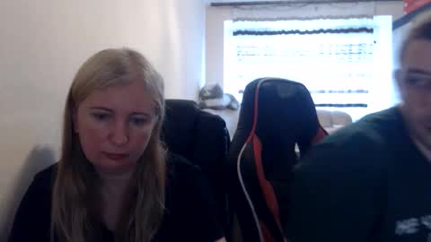 JenisAndPeter online show from June 2026 05:07:01 AM