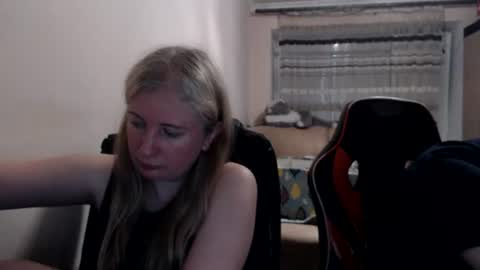 JenisAndPeter online show from June 2026 06:50:01 PM