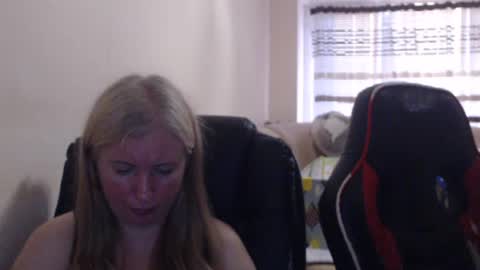 JenisAndPeter online show from June 2026 05:37:02 PM
