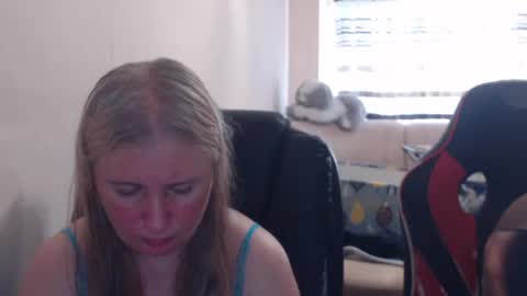 JenisAndPeter online show from June 2026 04:59:01 PM