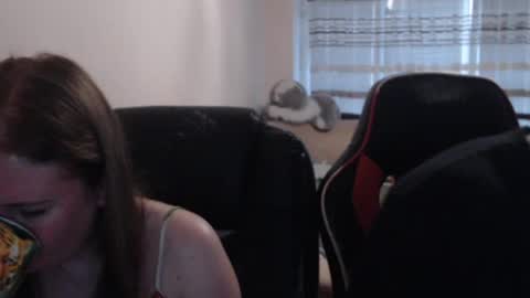 JenisAndPeter online show from July 2026 05:52:01 PM
