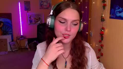 Snapshot of jenna__sativa chatting on July 2026 01:13:02 PM jenna__sativa online show from July 2026 01:13:02 PM