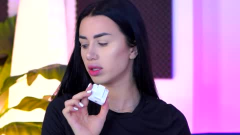 jenna_day online show from November 2025 10:25:01 AM