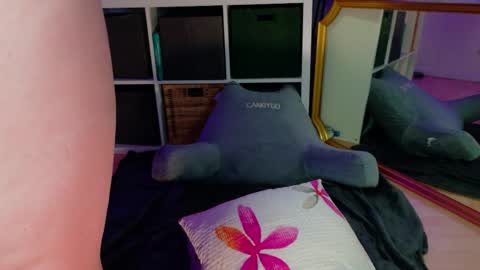 jennasxy19 online show from June 2026 01:12:01 PM