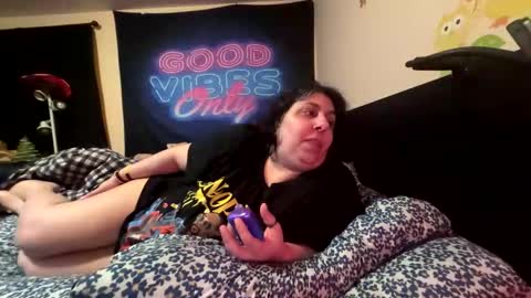  Dragon Queen. Be my Dragon --  and  online show from October 2025 10:07:02 PM