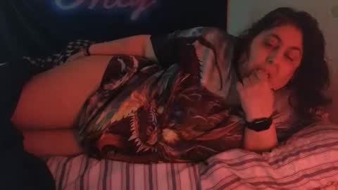 Snapshot of jennabrady chatting on May 2026 02:22:01 PM Dragon Queen. Be my Dragon -- and online show from May 2026 02:22:01 PM