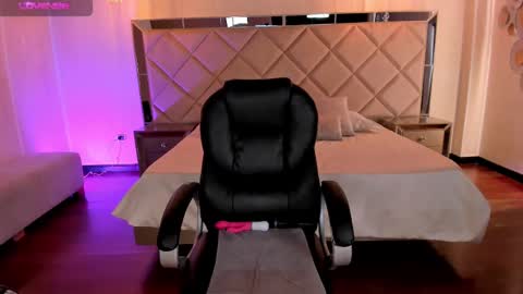 Snapshot of jennaolson chatting on March 2025 09:59:02 PM Jenna Olson online show from March 2025 09:59:02 PM