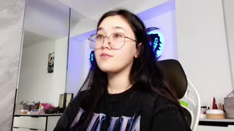 Snapshot of jennatyan chatting on December 2024 01:24:02 PM JENNA online show from December 2024 01:24:02 PM