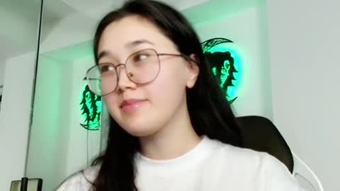 Snapshot of jennatyan chatting on December 2024 01:32:01 PM JENNA online show from December 2024 01:32:01 PM