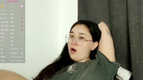 Snapshot of jennatyan chatting on February 2025 07:41:02 PM JENNA online show from February 2025 07:41:02 PM