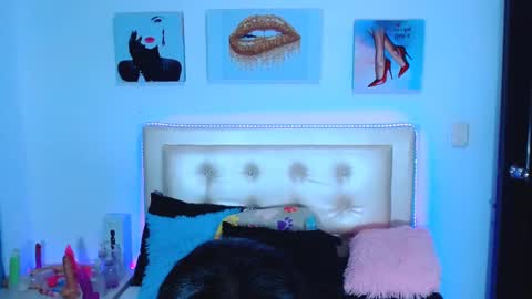 Snapshot of jenng18 chatting on January 2025 06:24:02 AM jenn online show from January 2025 06:24:02 AM