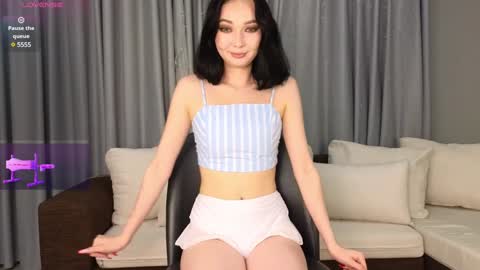 jennie_cutie online show from December 2024 01:02:02 PM