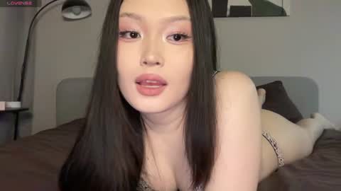 jennie_yung online show from July 2026 12:28:01 AM