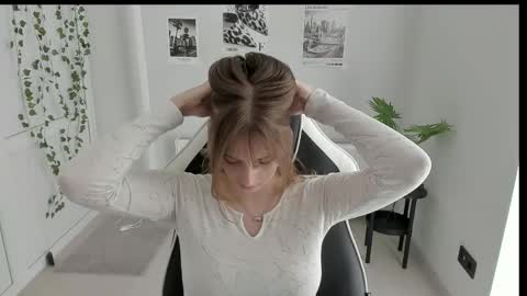 Karla online show from May 2026 12:47:02 PM