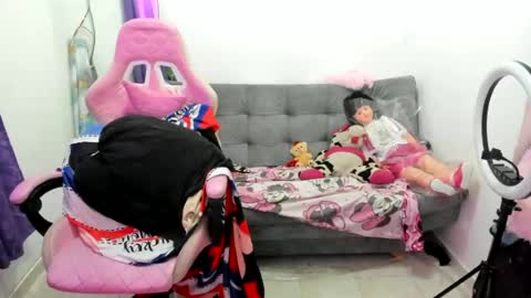 jennifer_bodyy0404 online show from June 2026 09:17:01 PM