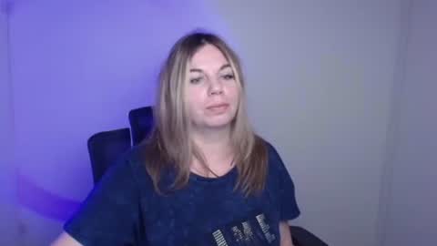 Jennifer online show from September 2025 06:52:02 PM