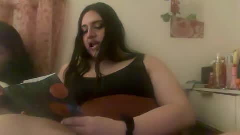 jennifer_robbie online show from June 2026 11:25:02 AM