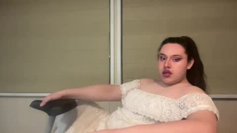 jennifer_robbie online show from July 2026 12:29:01 PM