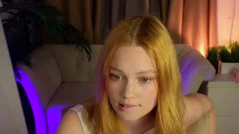 Jennifer online show from June 2026 09:45:02 AM