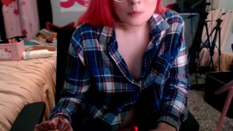 Snapshot of jennifergwen chatting on October 2025 05:00:02 AM Jennifer Gwen online show from October 2025 05:00:02 AM