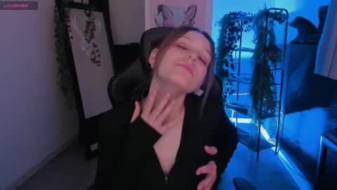 Snapshot of jenniferkiim chatting on October 2025 10:30:01 AM jenniferkiim online show from October 2025 10:30:01 AM