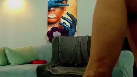 jenniferreys online show from November 2025 06:47:02 AM