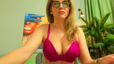 jenniferreys online show from June 2026 04:35:02 AM