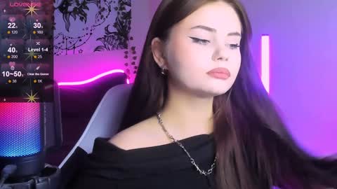 Jenni online show from December 2024 12:06:01 PM