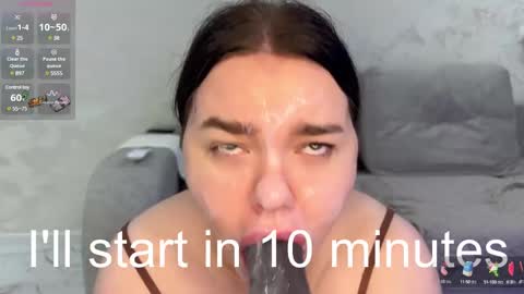 Snapshot of jennisxcharming chatting on December 2024 08:41:01 AM Mila online show from December 2024 08:41:01 AM