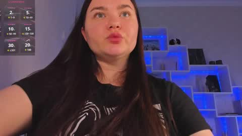 Snapshot of jennisxcharming chatting on March 2025 07:21:02 PM Mila online show from March 2025 07:21:02 PM