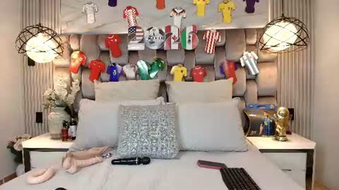 Jennsexy  online show from July 2026 07:17:01 PM
