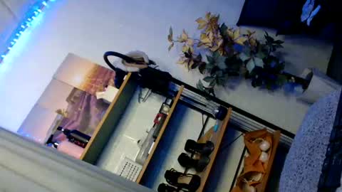 PRETTY JENNY online show from July 2026 09:41:01 PM