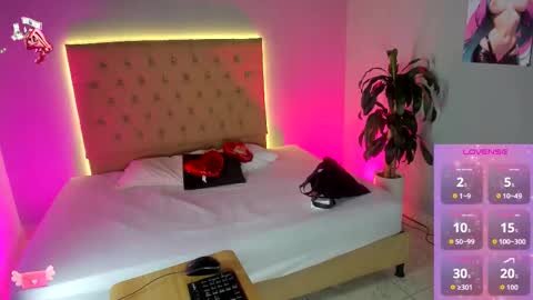 jenny__lawrence online show from February 2026 09:05:01 AM