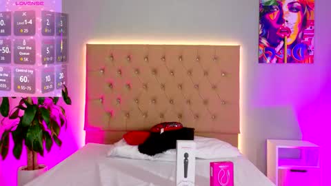 jenny__lawrence online show from March 2026 09:05:02 AM