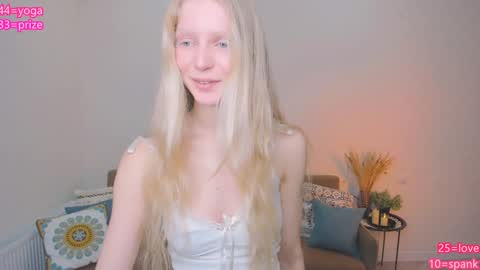 Snapshot of jenny_ames chatting on February 2025 04:04:01 PM Jenny online show from February 2025 04:04:01 PM