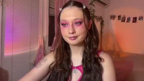 Jennifer Jenny Darling   online show from July 2026 07:31:02 PM
