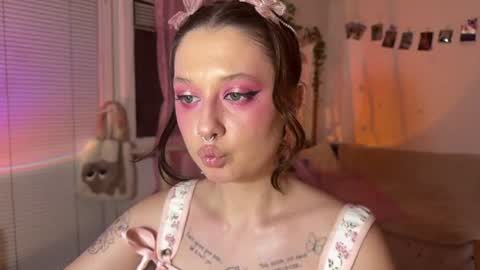 Jennifer Jenny Darling   online show from July 2026 07:07:02 PM